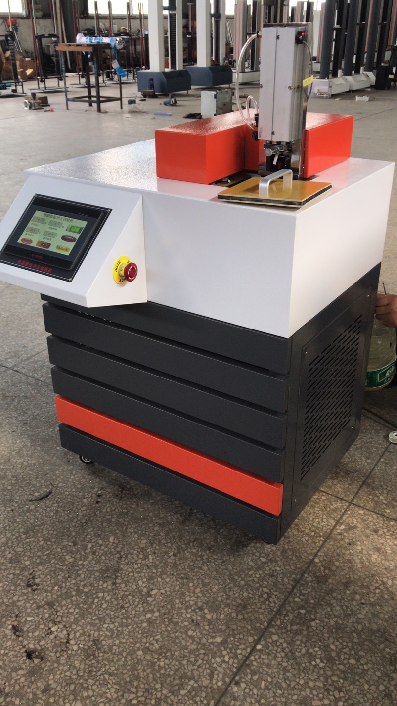 橡膠低溫脆性試驗(yàn)機(jī)（彈簧法）